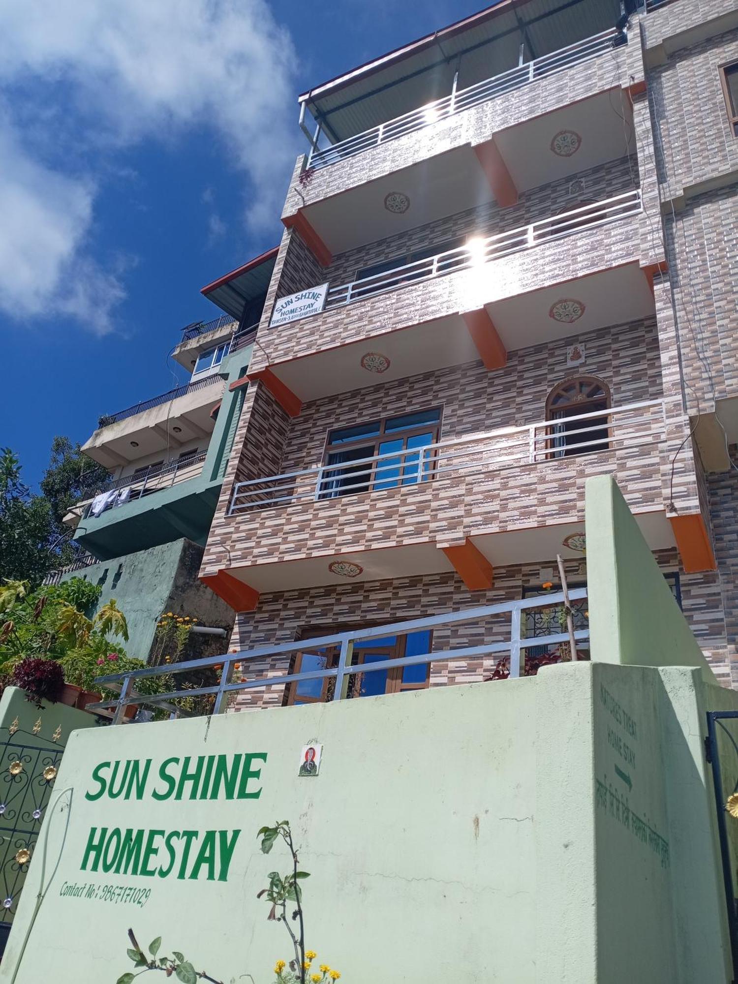 Sunshine Homestay *
